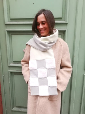 CHECKER SCARF